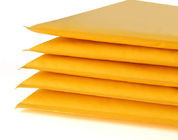 O encarregado do envio da correspondência impermeável da bolha de Kraft do selo de um auto de 30 mícrons acolchoou envelopes